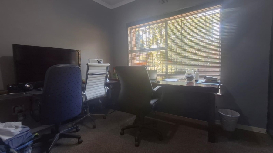 3 Bedroom Property for Sale in Gosforth Park Gauteng