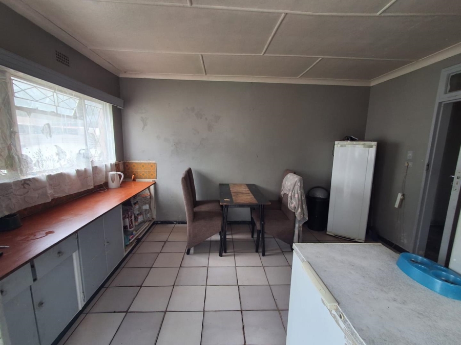 To Let 3 Bedroom Property for Rent in Turffontein Gauteng