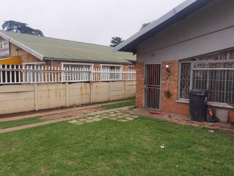 To Let 3 Bedroom Property for Rent in Turffontein Gauteng