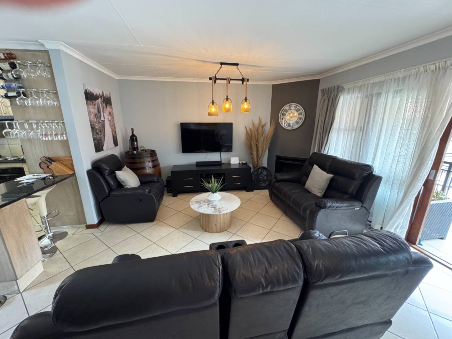 2 Bedroom Property for Sale in Meyersdal Gauteng