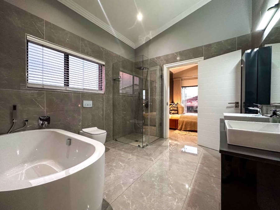 4 Bedroom Property for Sale in Eye of Africa Gauteng