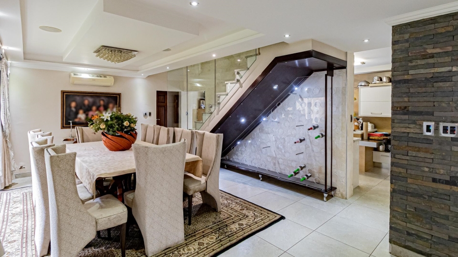 To Let 4 Bedroom Property for Rent in Roodekrans Ext 9 Gauteng