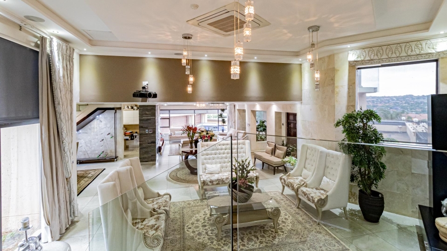 To Let 4 Bedroom Property for Rent in Roodekrans Ext 9 Gauteng