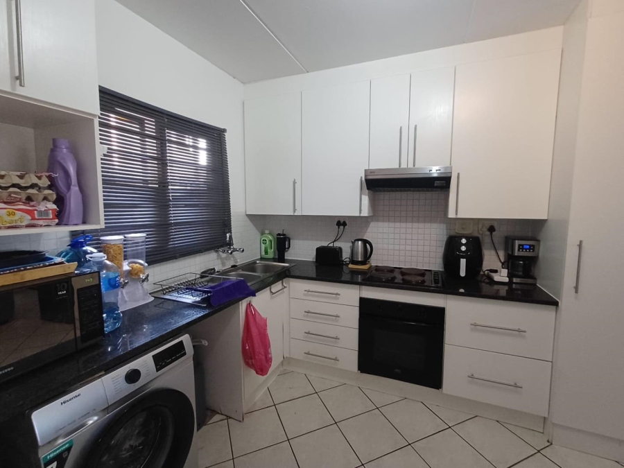 To Let 3 Bedroom Property for Rent in Northwold Gauteng