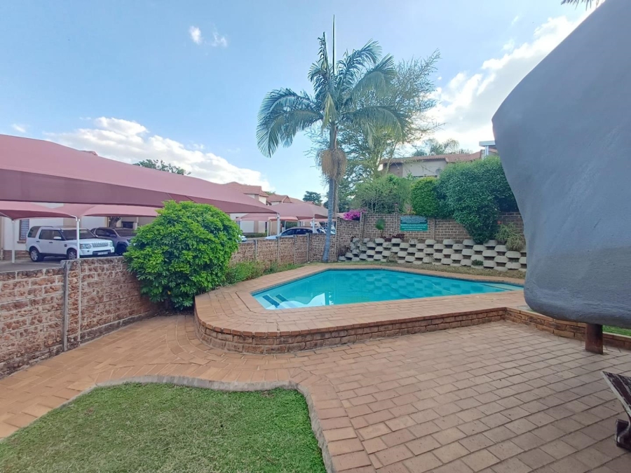 To Let 3 Bedroom Property for Rent in Northwold Gauteng