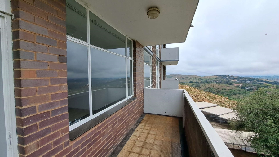 To Let 2 Bedroom Property for Rent in Constantia Kloof Gauteng