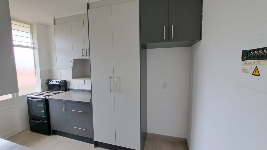 To Let 2 Bedroom Property for Rent in Honeyhills Gauteng