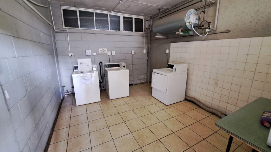 To Let 2 Bedroom Property for Rent in Honeyhills Gauteng