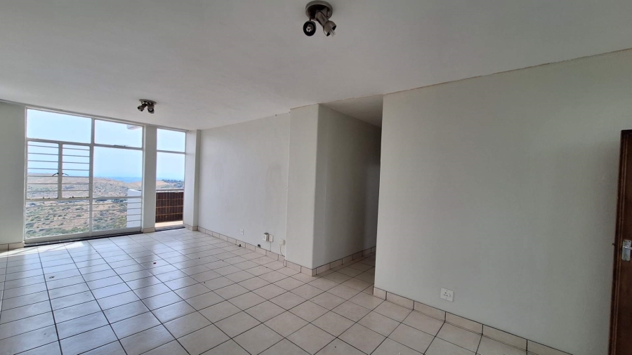 To Let 2 Bedroom Property for Rent in Constantia Kloof Gauteng