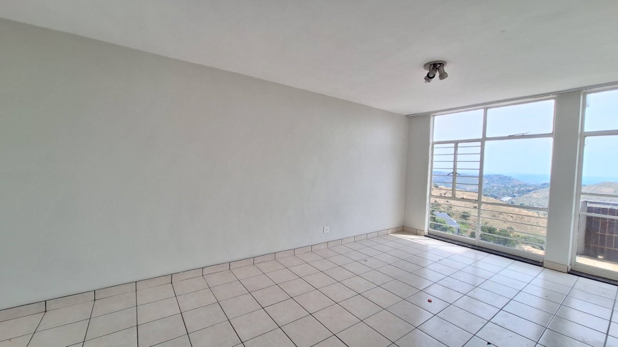 To Let 2 Bedroom Property for Rent in Constantia Kloof Gauteng