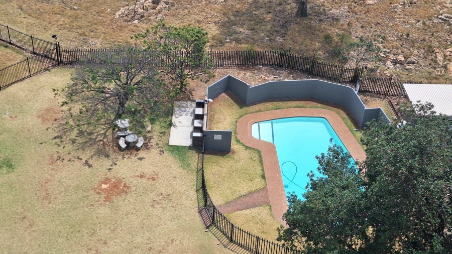 To Let 2 Bedroom Property for Rent in Constantia Kloof Gauteng