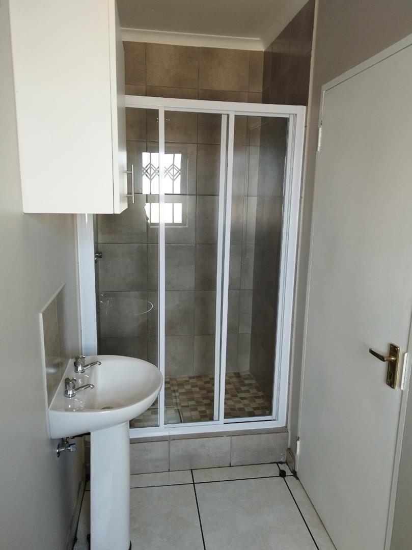 3 Bedroom Property for Sale in Clayville Gauteng