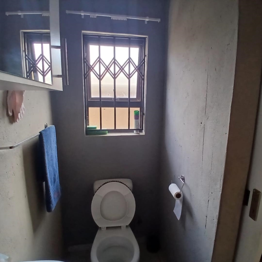 3 Bedroom Property for Sale in Clayville Gauteng