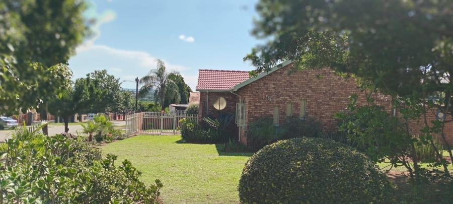 3 Bedroom Property for Sale in Eersterust Gauteng