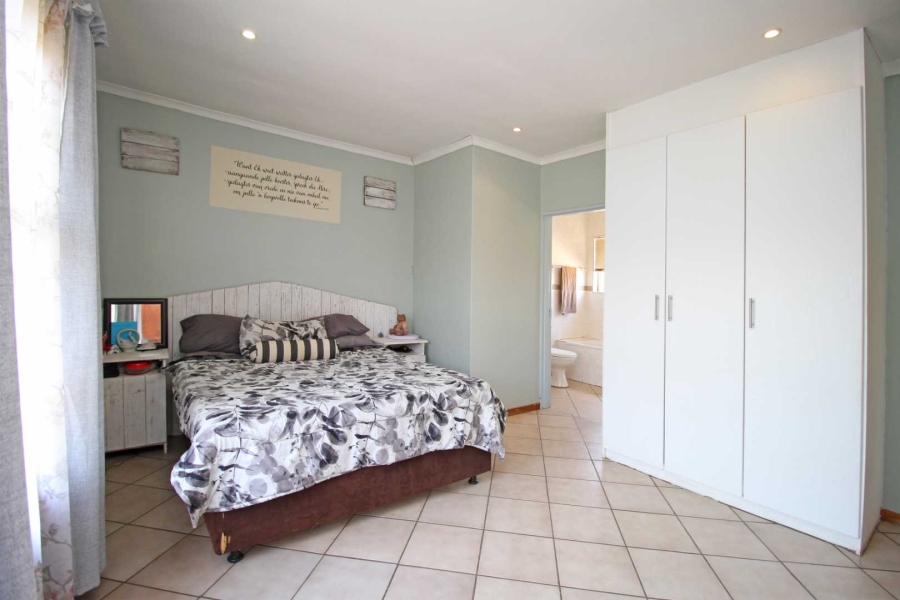 3 Bedroom Property for Sale in Greenhills Gauteng