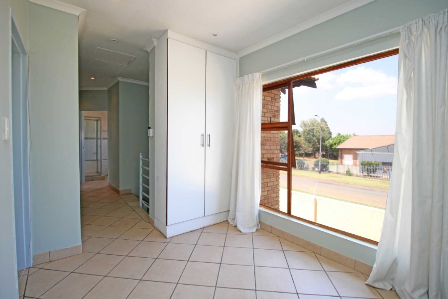 3 Bedroom Property for Sale in Greenhills Gauteng