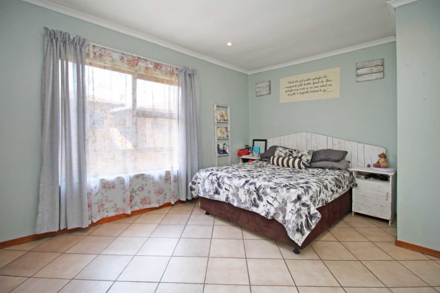 3 Bedroom Property for Sale in Greenhills Gauteng