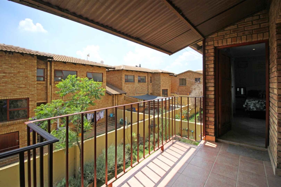 3 Bedroom Property for Sale in Greenhills Gauteng