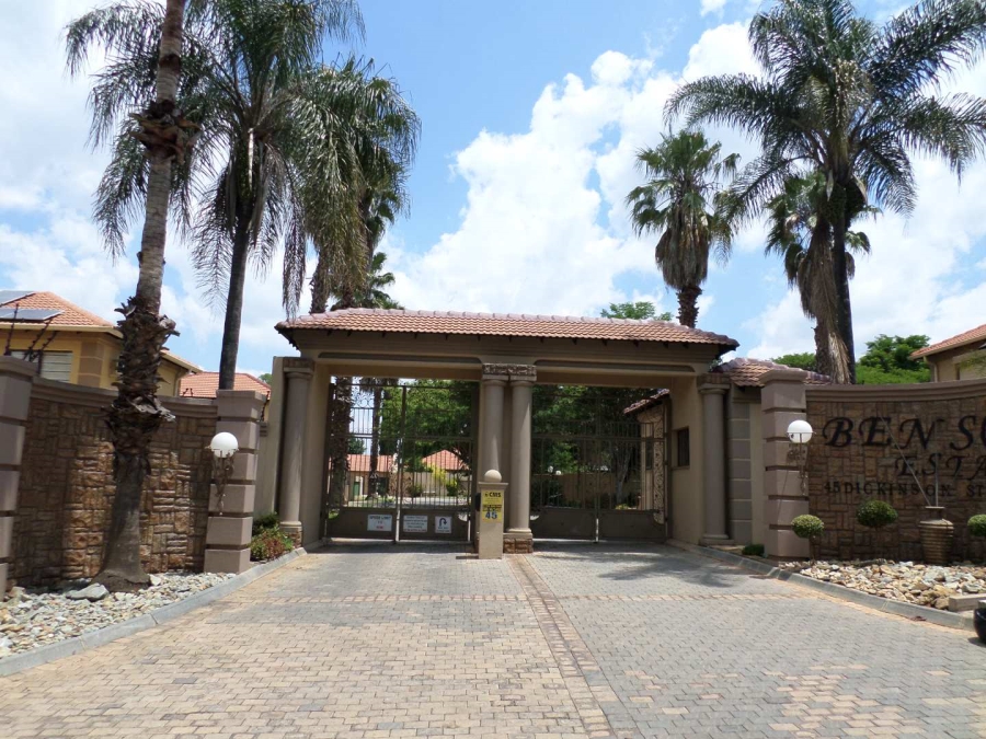 3 Bedroom Property for Sale in Brentwood Gauteng