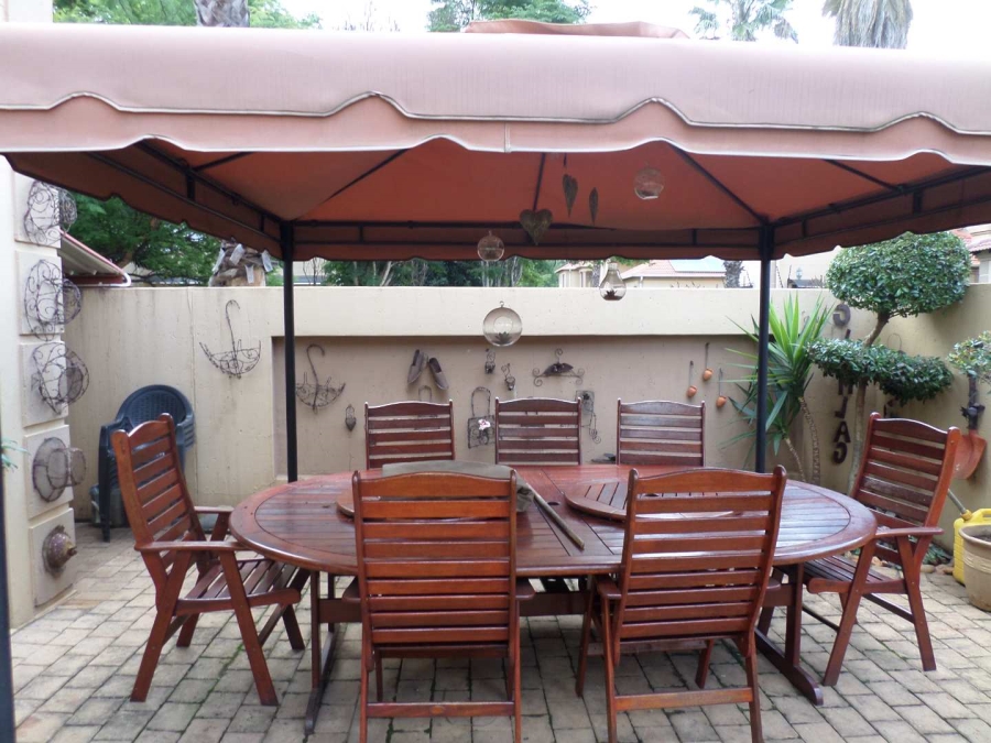 3 Bedroom Property for Sale in Brentwood Gauteng