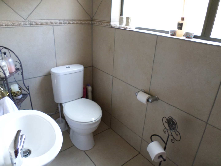 3 Bedroom Property for Sale in Brentwood Gauteng