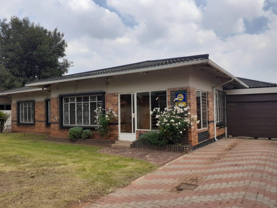 8 Bedroom Property for Sale in Kempton Park Gauteng