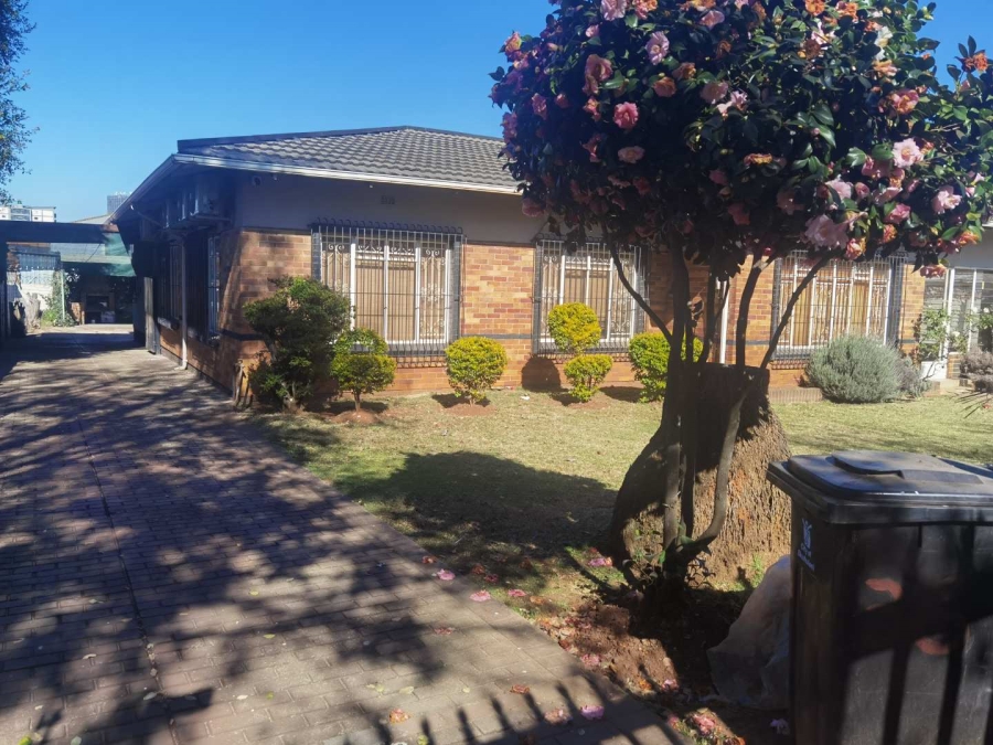 8 Bedroom Property for Sale in Kempton Park Gauteng