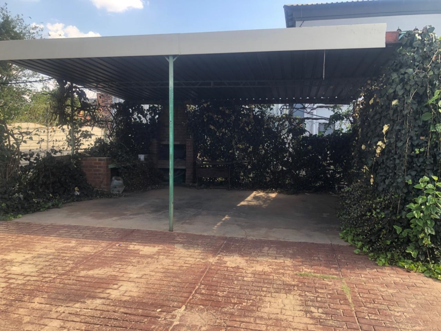 8 Bedroom Property for Sale in Kempton Park Gauteng