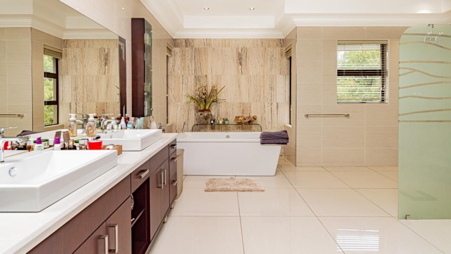 5 Bedroom Property for Sale in Meyersdal Eco Estate Gauteng