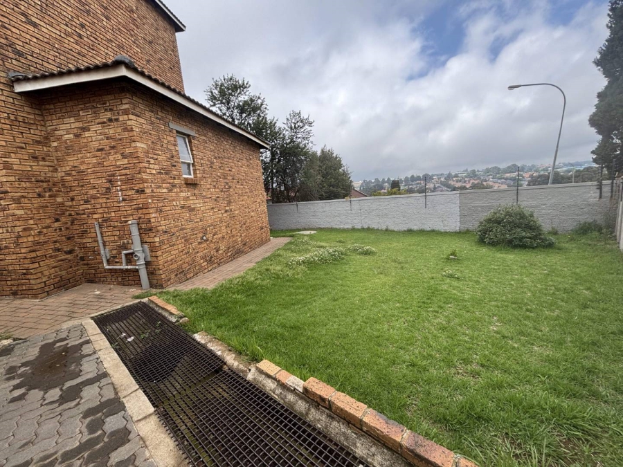 2 Bedroom Property for Sale in Princess A H Gauteng