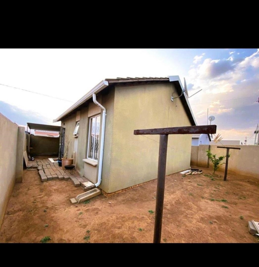 2 Bedroom Property for Sale in Savanna City Gauteng