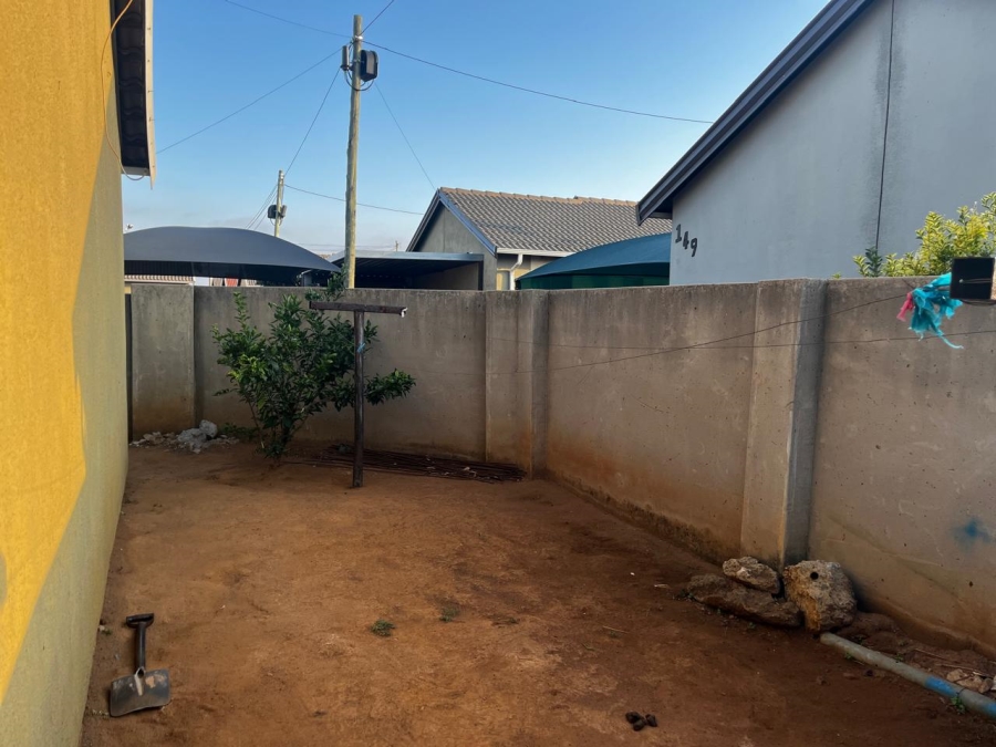 2 Bedroom Property for Sale in Savanna City Gauteng