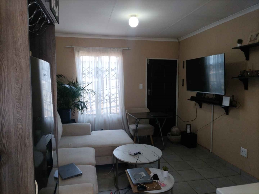 2 Bedroom Property for Sale in Savanna City Gauteng