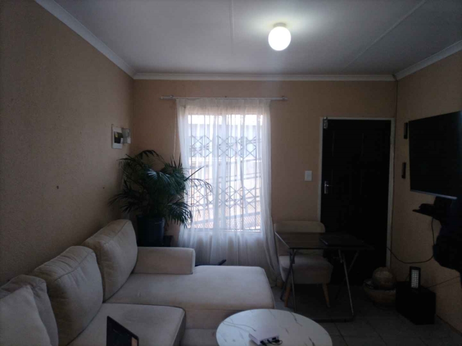 2 Bedroom Property for Sale in Savanna City Gauteng