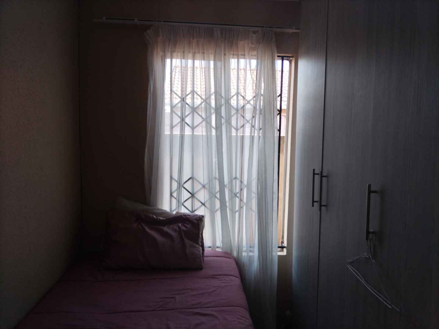 2 Bedroom Property for Sale in Savanna City Gauteng