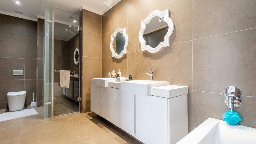 To Let 3 Bedroom Property for Rent in Sandton Central Gauteng