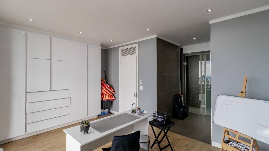 To Let 3 Bedroom Property for Rent in Sandton Central Gauteng