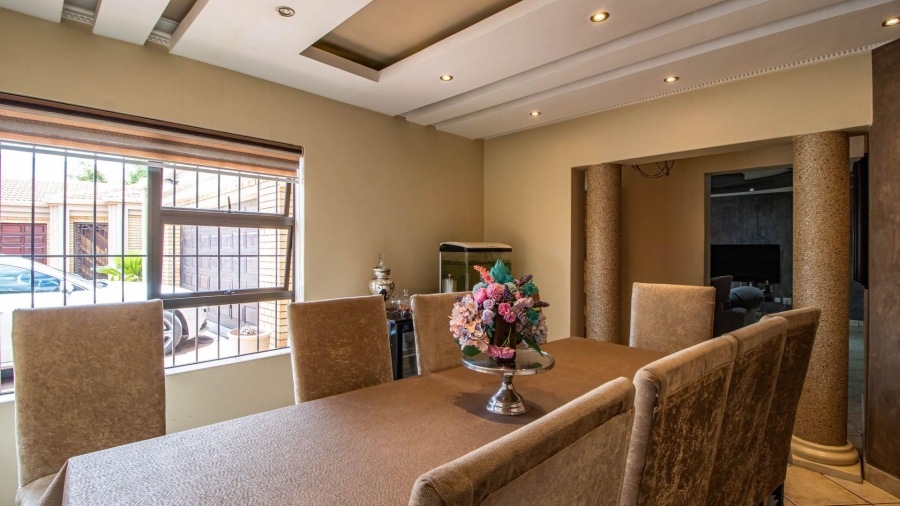 3 Bedroom Property for Sale in Beyerspark Gauteng