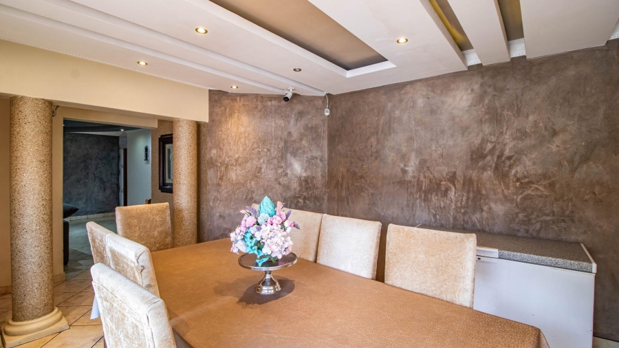 3 Bedroom Property for Sale in Beyerspark Gauteng