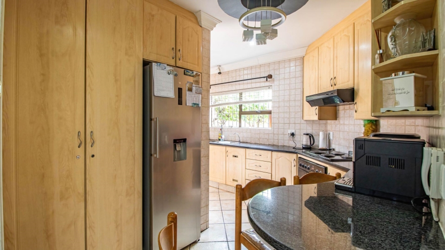 3 Bedroom Property for Sale in Beyerspark Gauteng