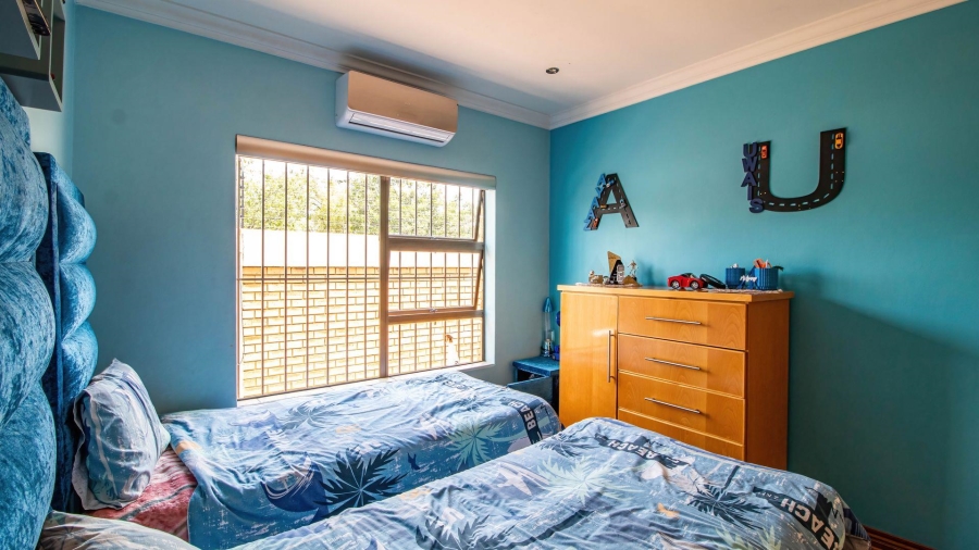 3 Bedroom Property for Sale in Beyerspark Gauteng