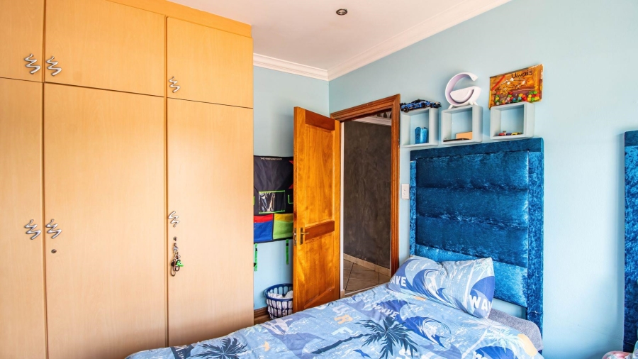 3 Bedroom Property for Sale in Beyerspark Gauteng