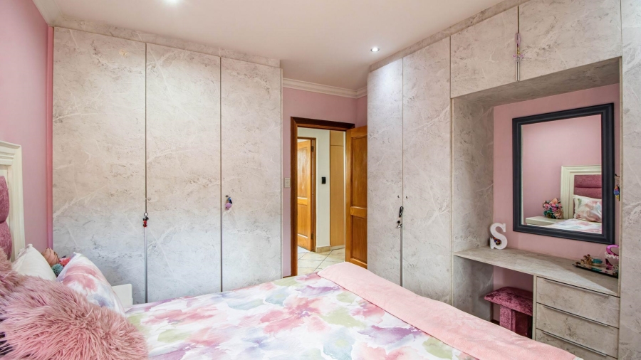 3 Bedroom Property for Sale in Beyerspark Gauteng