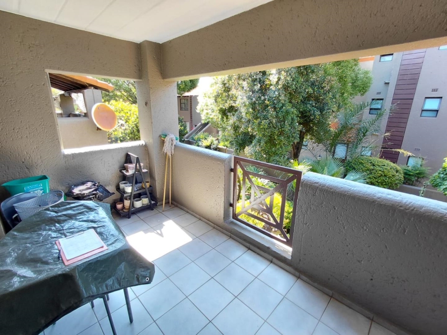 2 Bedroom Property for Sale in Lakefield Gauteng