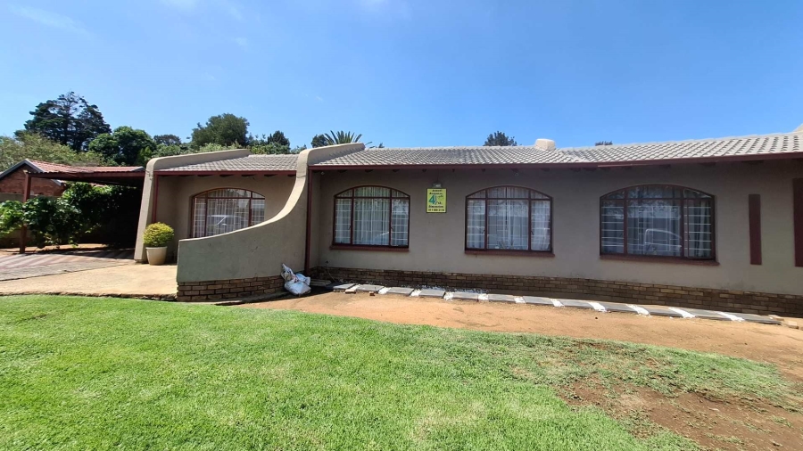 To Let 3 Bedroom Property for Rent in Albertsdal Gauteng