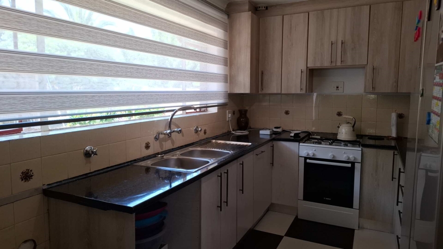 To Let 3 Bedroom Property for Rent in Albertsdal Gauteng