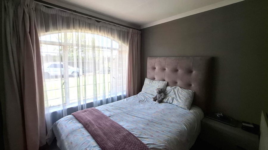 To Let 3 Bedroom Property for Rent in Albertsdal Gauteng