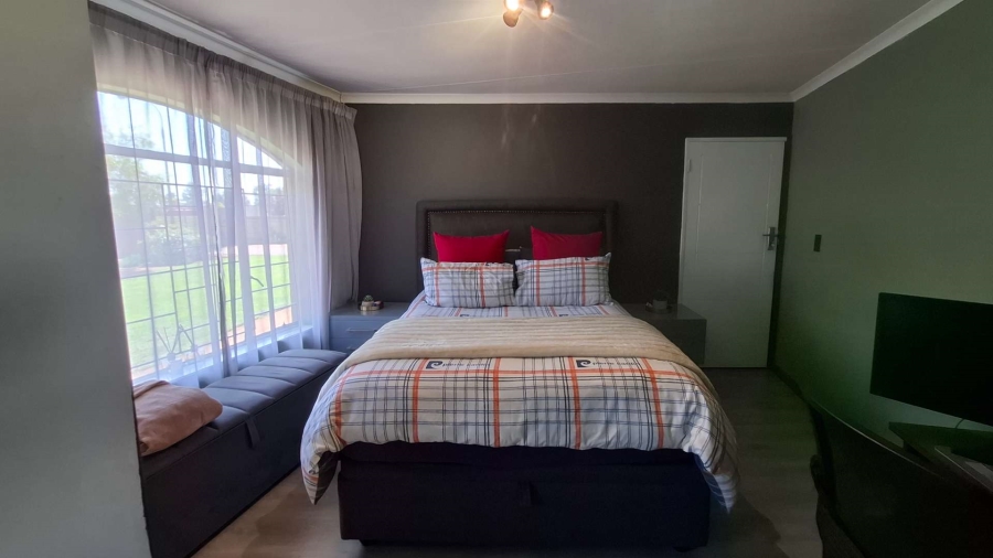 To Let 3 Bedroom Property for Rent in Albertsdal Gauteng
