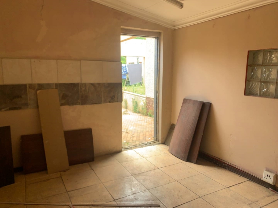 3 Bedroom Property for Sale in Kibler Park Gauteng