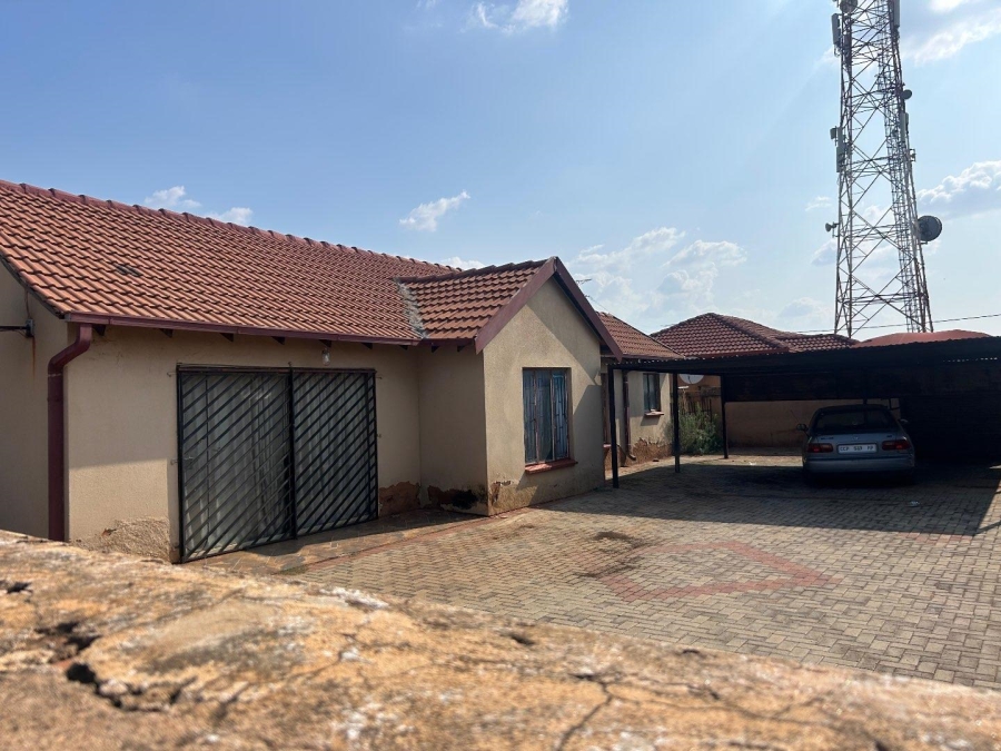 3 Bedroom Property for Sale in Soshanguve VV Gauteng